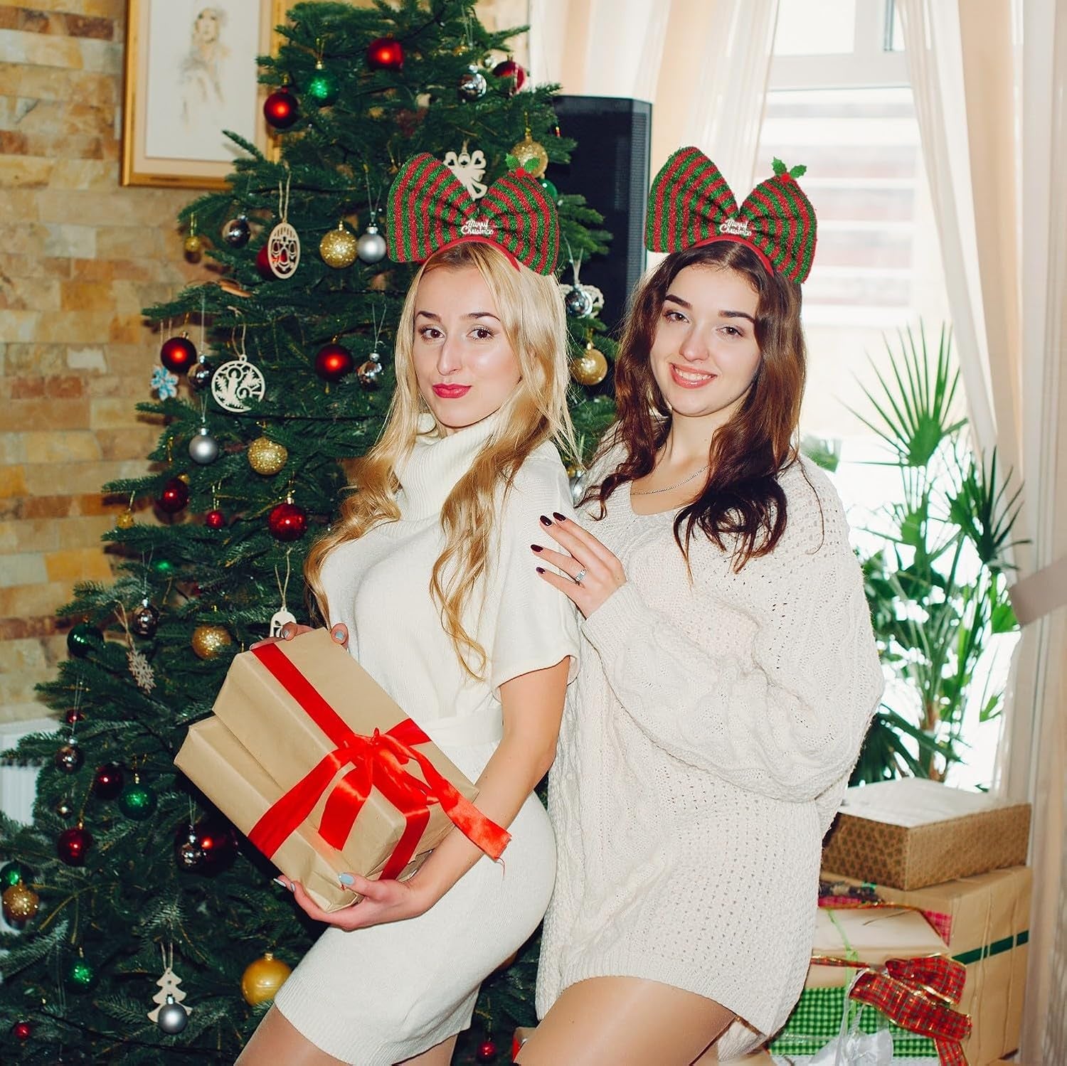 Christmas Big Red Green Bow Headbands Snow White Bowknot Headband, Xmas Headdress Huge Bow Hair Hoops for Women Princess Giant Bowknot Head Bopper Headpieces Headwear