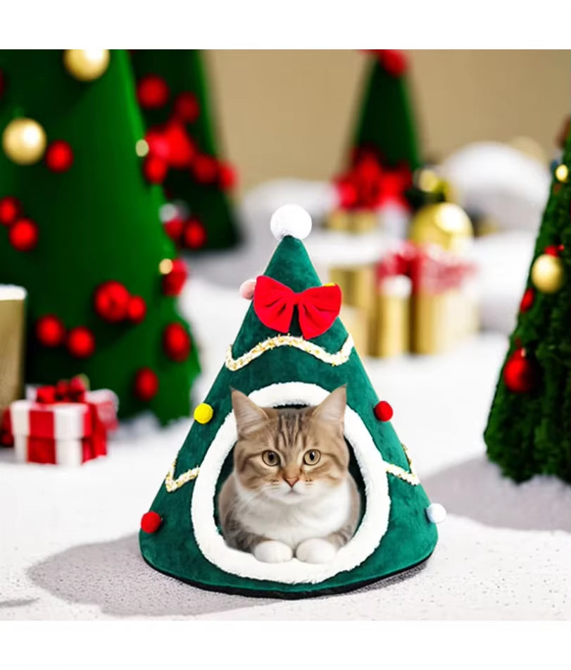 Christmas Tree Shape Cat Nest Semi-Enclosed Cat Beds Plush Warm Cat House Pet Tent House for Puppy Small Dog Bed